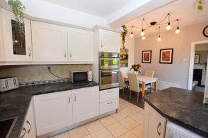 Kitchen/Diner- click for photo gallery